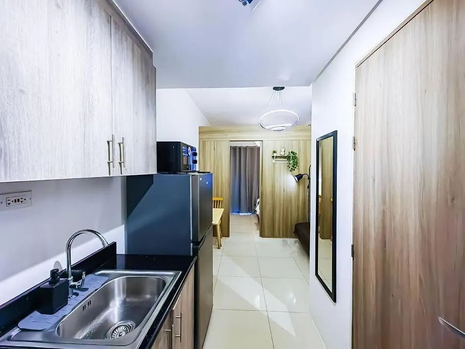 1Br Unit Condotel W Balcony Fame Residences -Fm08 Manila