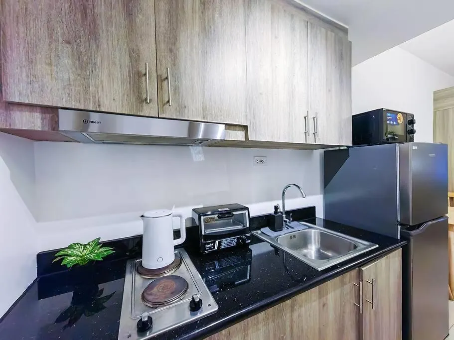 1Br Unit Condotel W Balcony Fame Residences -Fm08 Manila
