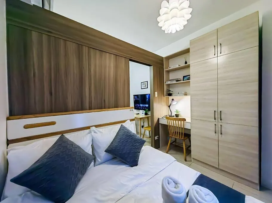1Br Unit Condotel W Balcony Fame Residences -Fm08 Manila